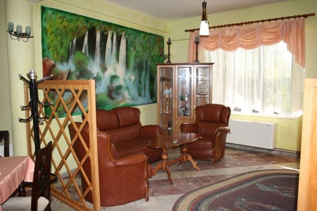 Sirena Hotel Tushemisht Exterior foto